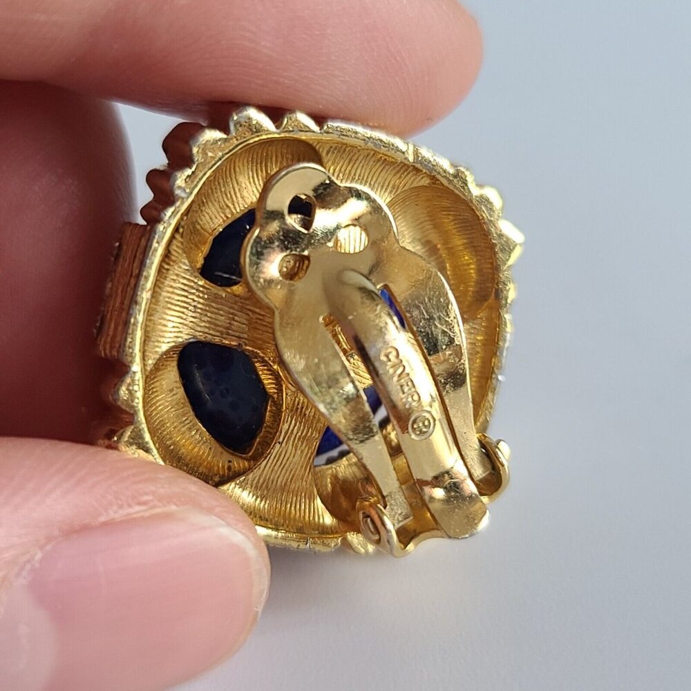 Ciner Glass Blue Lapis Lazuli Cabochon Gold Tone Clip Earrings Retro Large Huge - Picture 2 of 8